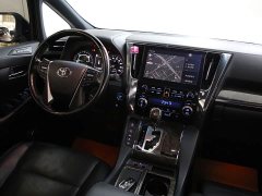 Toyota Vellfire Crown Hybrid 2.5L HV Premium Edition - ფოტო 12