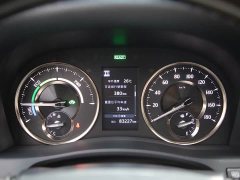 Toyota Vellfire Crown Hybrid 2.5L HV Premium Edition - ფოტო 20