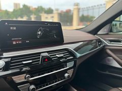 BMW 5 Series 525Li M Sport Package - ფოტო 15