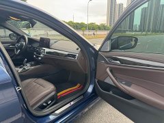 BMW 5 Series 525Li M Sport Package - ფოტო 9