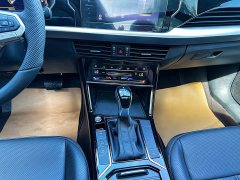 Volkswagen Passat Outstanding Edition 380TSI Starry Sky Dragon Ascendant Version - ფოტო 16