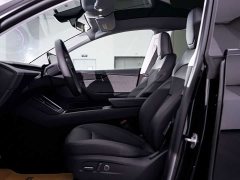 Tesla Model Y Rear-Wheel Drive - ფოტო 17