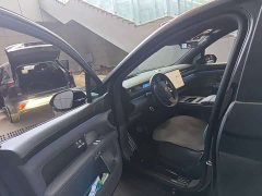 NIO ES8 Six-Seat Executive Luxury Edition - ფოტო 3