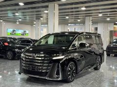 Toyota Vellfire Crown Hybrid 2.5L Executive Premier Edition - photo 1