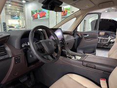 Toyota Vellfire Crown Hybrid 2.5L Executive Premier Edition - photo 5