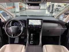 Toyota Vellfire Crown Hybrid 2.5L Executive Premier Edition - photo 7