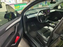 Tesla Model Y Rear-Wheel Drive - ფოტო 17