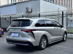 Toyota Sienna 2021 2.5L Hybrid Platinum Edition - ფოტო 6