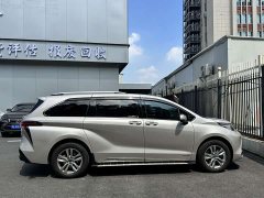 Toyota Sienna 2021 2.5L Hybrid Platinum Edition - ფოტო 8