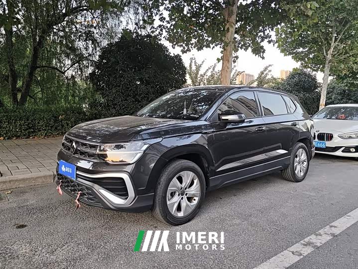 Volkswagen Touareg 2023 300TSI Two-Wheel Drive Crescent Edition - ავტომობილი ჩინეთიდან
