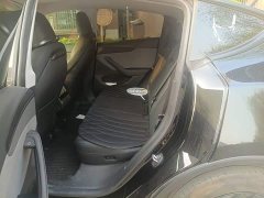 Tesla Model Y Rear-Wheel Drive - ფოტო 18