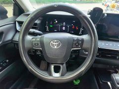 Toyota Camry Hybrid 2.0HE Elite - ფოტო 15