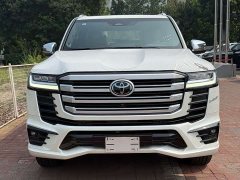Toyota Land Cruiser (Imported) 3.5L Automatic - ფოტო 1
