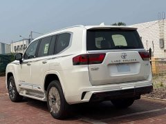 Toyota Land Cruiser (Imported) 3.5L Automatic - ფოტო 4