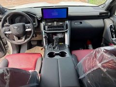 Toyota Land Cruiser (Imported) 3.5L Automatic - ფოტო 7