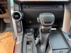 Toyota Land Cruiser (Imported) 3.5T Automatic - ფოტო 19