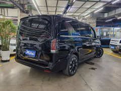 Mercedes-Benz V-Class V 300 Luxury Edition - ფოტო 4