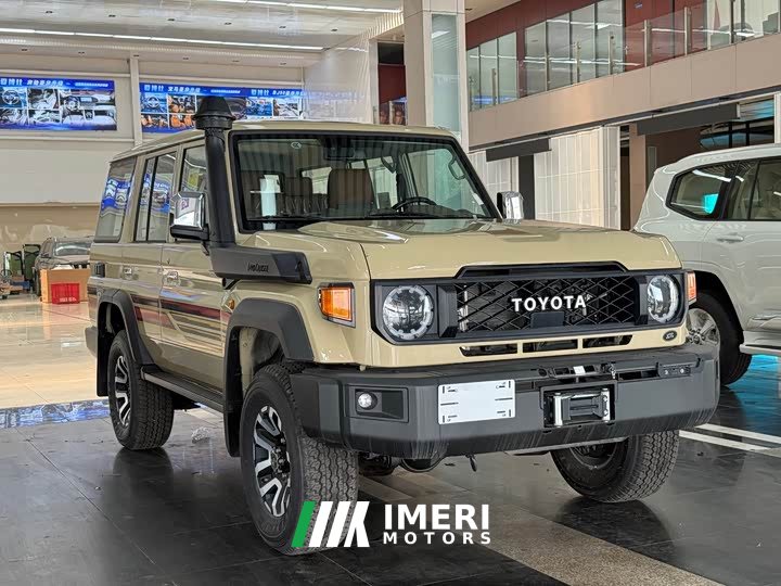 Toyota Land Cruiser (Imported) LC76 2.8T Diesel - ავტომობილი ჩინეთიდან