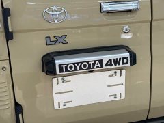 Toyota Land Cruiser (Imported) LC76 2.8T Diesel - ფოტო 11