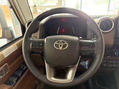 Toyota Land Cruiser (Imported) LC76 2.8T Diesel - ფოტო 16