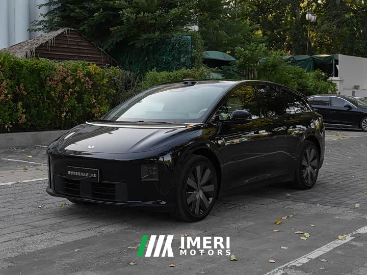 Li Auto i6 Four-Wheel Drive Standard Edition - ავტომობილი ჩინეთიდან
