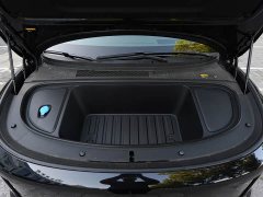 Li Auto i6 Four-Wheel Drive Standard Edition - ფოტო 9