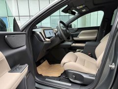 Volvo XC70 Plug-in Hybrid 2026 All-Wheel Drive Extended Range Ultra - ფოტო 10