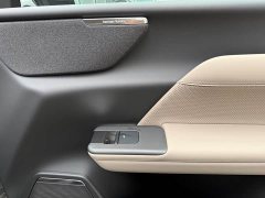 Volvo XC70 Plug-in Hybrid 2026 All-Wheel Drive Extended Range Ultra - ფოტო 17