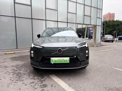 Volvo XC70 Plug-in Hybrid 2026 All-Wheel Drive Extended Range Ultra - ფოტო 2