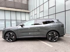 Volvo XC70 Plug-in Hybrid 2026 All-Wheel Drive Extended Range Ultra - ფოტო 7