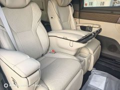 Toyota Alphard Hybrid 2.5L Premium Edition - ფოტო 19