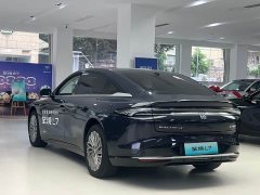 Buick Zhijing L7 Extended Range Avvia - ფოტო 7