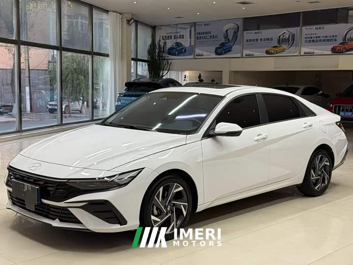 Hyundai Elantra 1.5L CVT Luxury