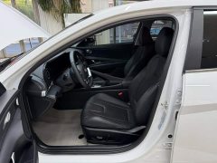 Hyundai Elantra 1.5L CVT Luxury - ფოტო 16
