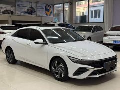 Hyundai Elantra 1.5L CVT Luxury - ფოტო 3