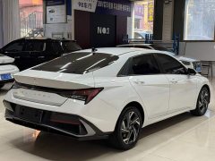 Hyundai Elantra 1.5L CVT Luxury - ფოტო 4