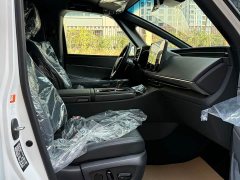 Lexus LM 350h Four-Seat Version - ფოტო 17