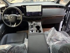 Lexus LM 350h Four-Seat Version - ფოტო 19