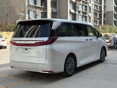 Lexus LM 350h Four-Seat Version - ფოტო 5