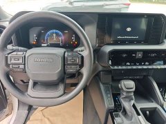 Prado (Imported) 2.8T Diesel - ფოტო 11