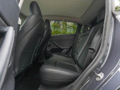 Tesla Model Y Rear-Wheel Drive - ფოტო 15