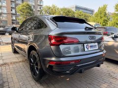 Audi Q5L Sportback Facelift 40 TFSI Luxury - ფოტო 4