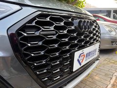 Audi Q5L Sportback Facelift 40 TFSI Luxury - ფოტო 7