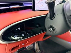 Genesis GV70 2.5T AWD Flagship Sport Package - photo 8