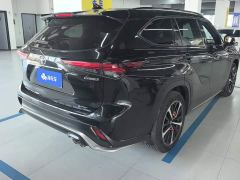 Toyota Crown Land Cruiser Crown Venza 2.5L HEV AWD Premium - ფოტო 3