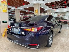 Lexus ES 2020 300h Excellence - ფოტო 4