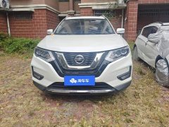 Nissan Qashqai 2.5L CVT 4WD XL ITS Luxury Commemorative Edition - ფოტო 2