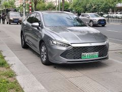 BYD Qin PLUS Glory Edition DM-i 55KM Superior - ფოტო 1