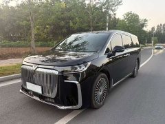 Voyah Lantu Dreamchaser PHEV AWD Excellence Kunpeng Edition - ფოტო 1