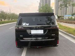 Voyah Lantu Dreamchaser PHEV AWD Excellence Kunpeng Edition - ფოტო 8